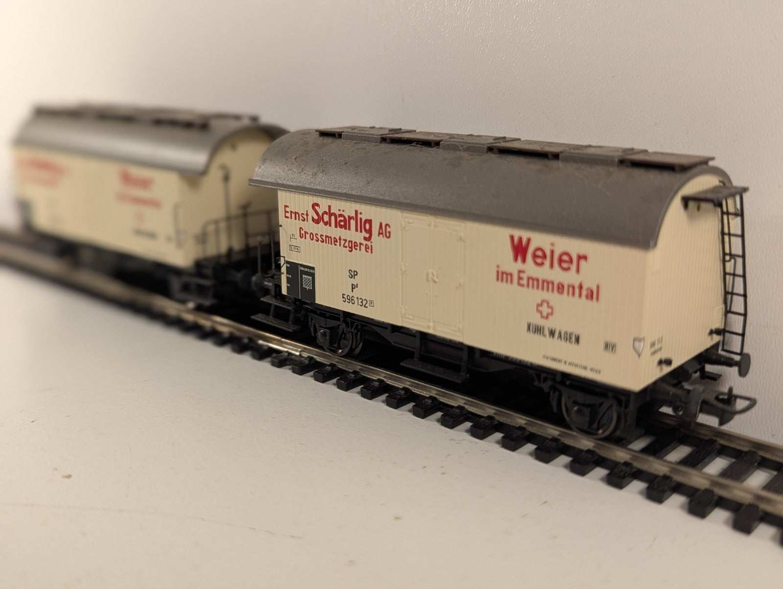 Liliput L240151 HO Scale Ernst Schärlig AG Refrigerated Freight Wagon Twin Pack