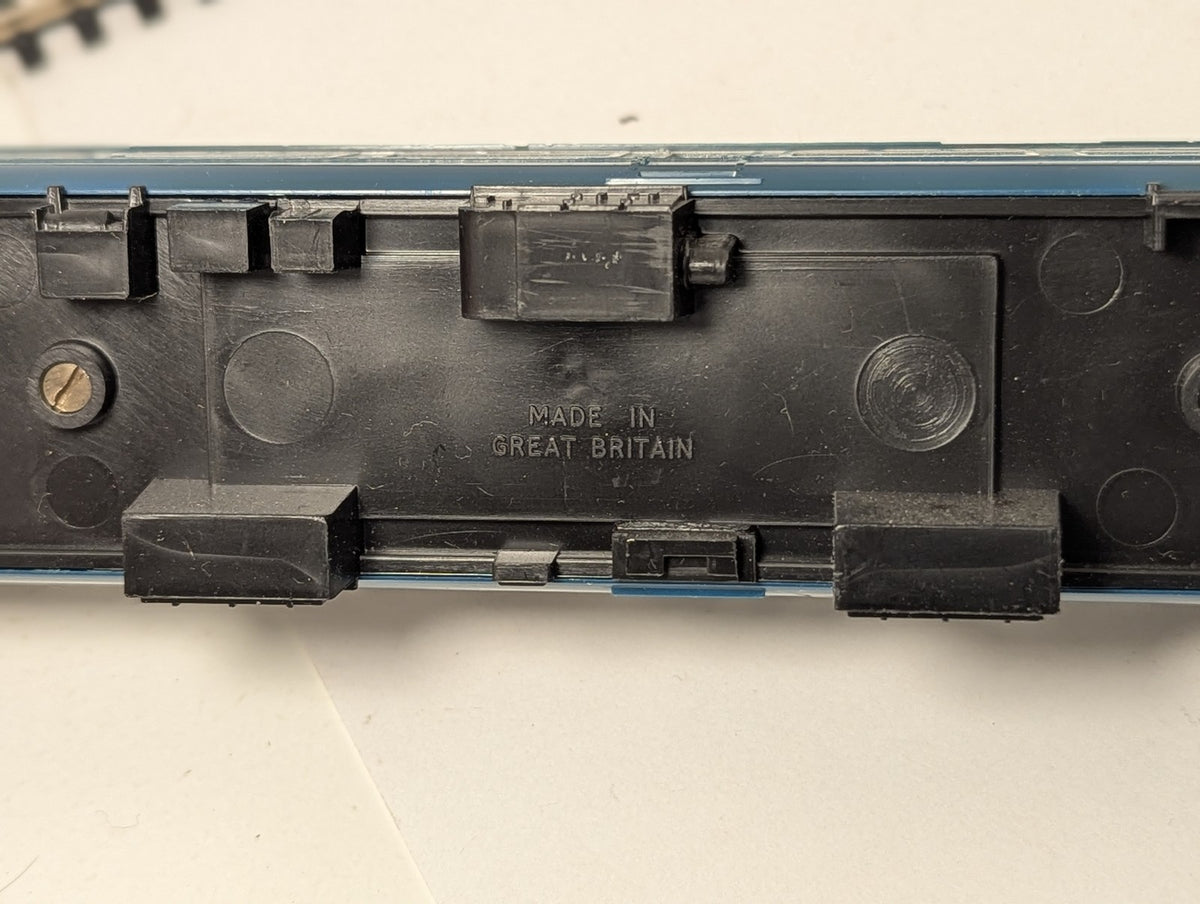 Hornby OO Gauge Coach M5120 BR Blue & Grey
