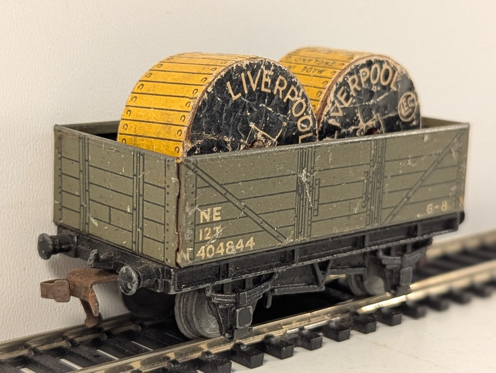 Hornby Dublo OO Gauge D1 NE 5-Plank Open Wagon with Liverpool Cable