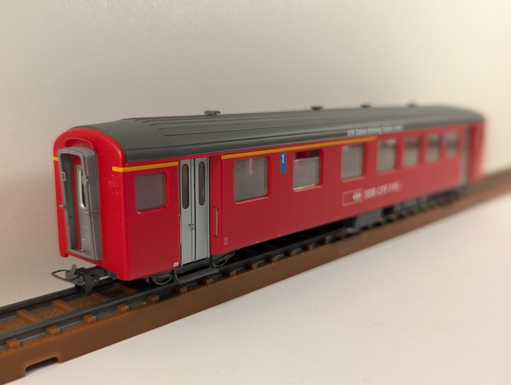Bemo 3277 428 HOeGauge SBB AB408 "100 Jahre" First Class Passenger Coach - boxed