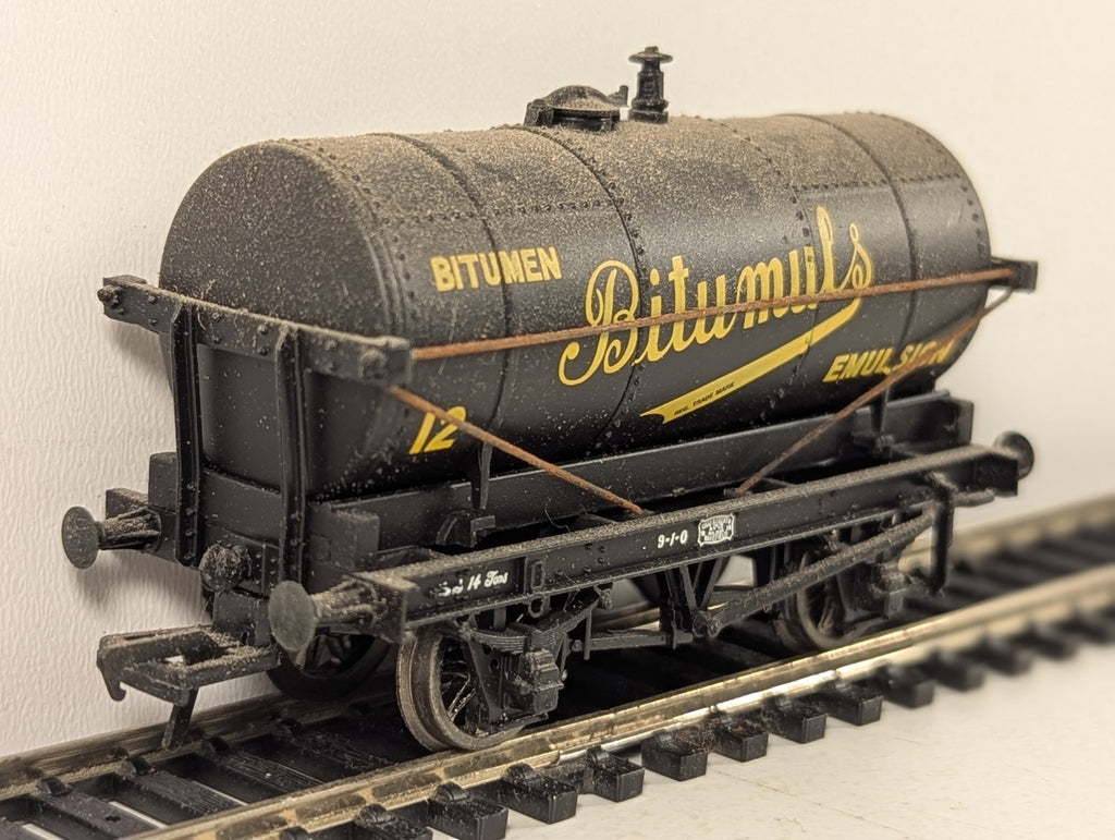Bachmann OO Gauge 14 Ton Tank Wagon Bitumuls Goods Wagon 12 Bitumuls