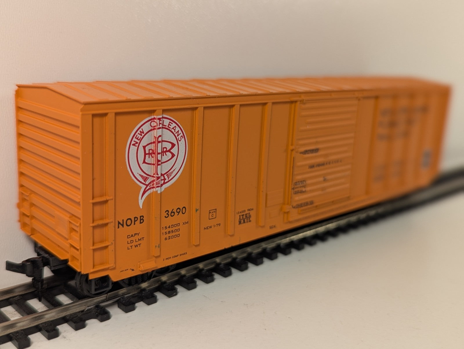 Walthers Mainline HO Gauge 50ft ACF Boxcar NOPB Railroad