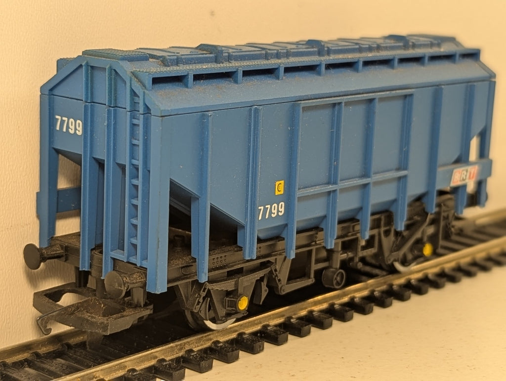 Hornby R.023 Bulk Grain Hopper Wagon