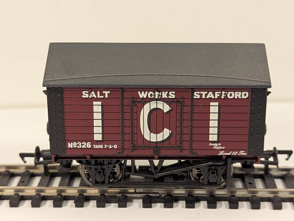 Bachmann OO Gauge 12 Ton Peaked Roof Salt Van Goods Wagon 326