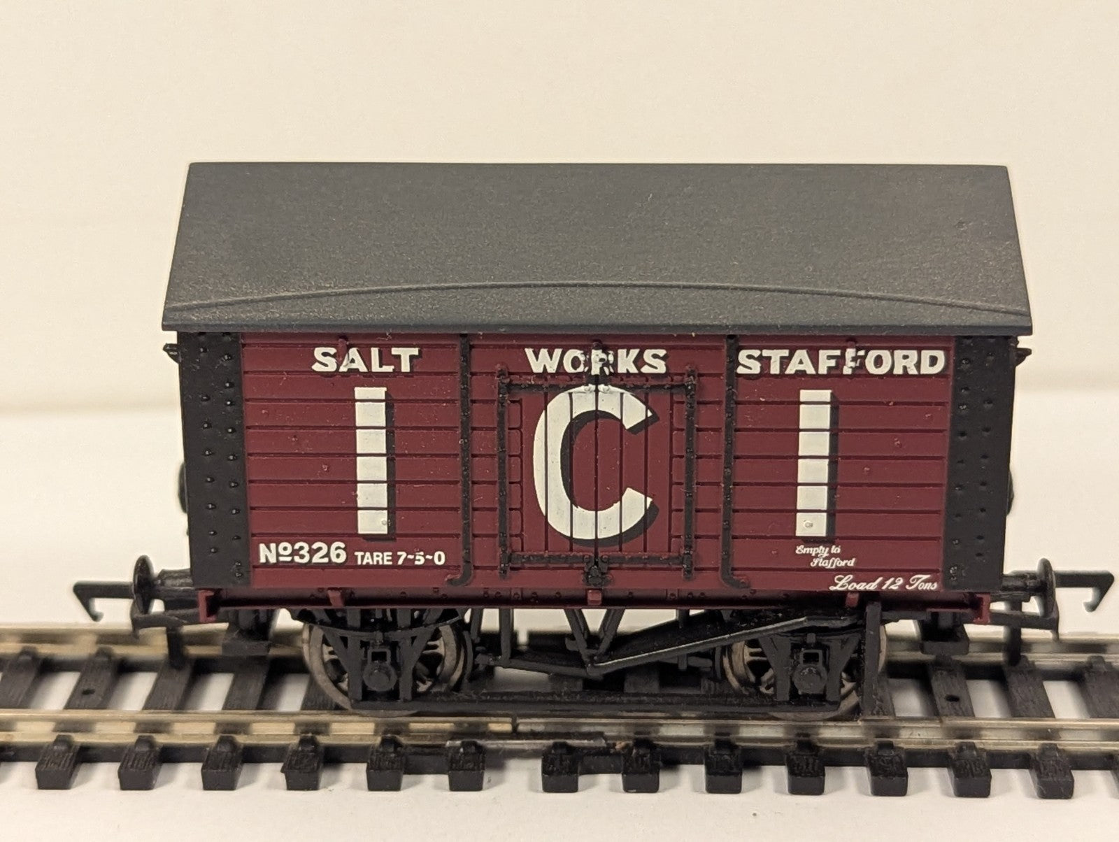 Bachmann OO Gauge 12 Ton Peaked Roof Salt Van Goods Wagon 326