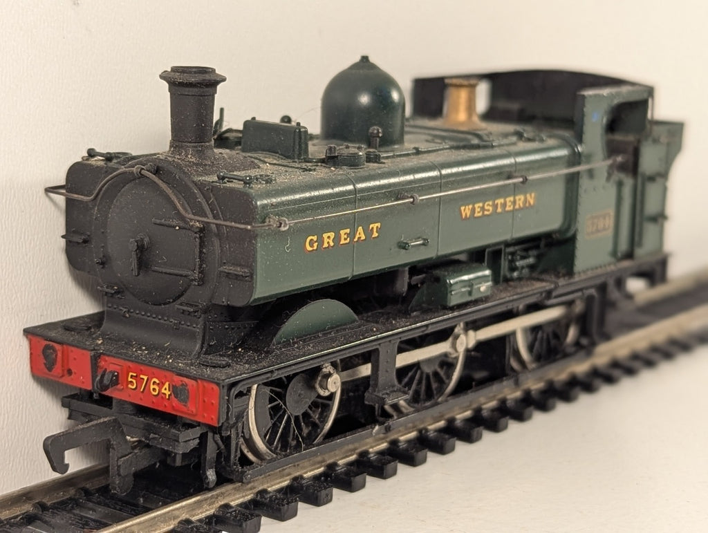 Mainline 37084 GWR Class 57XX 0-6-0PT No.5764 Pannier Tank Missing Roof