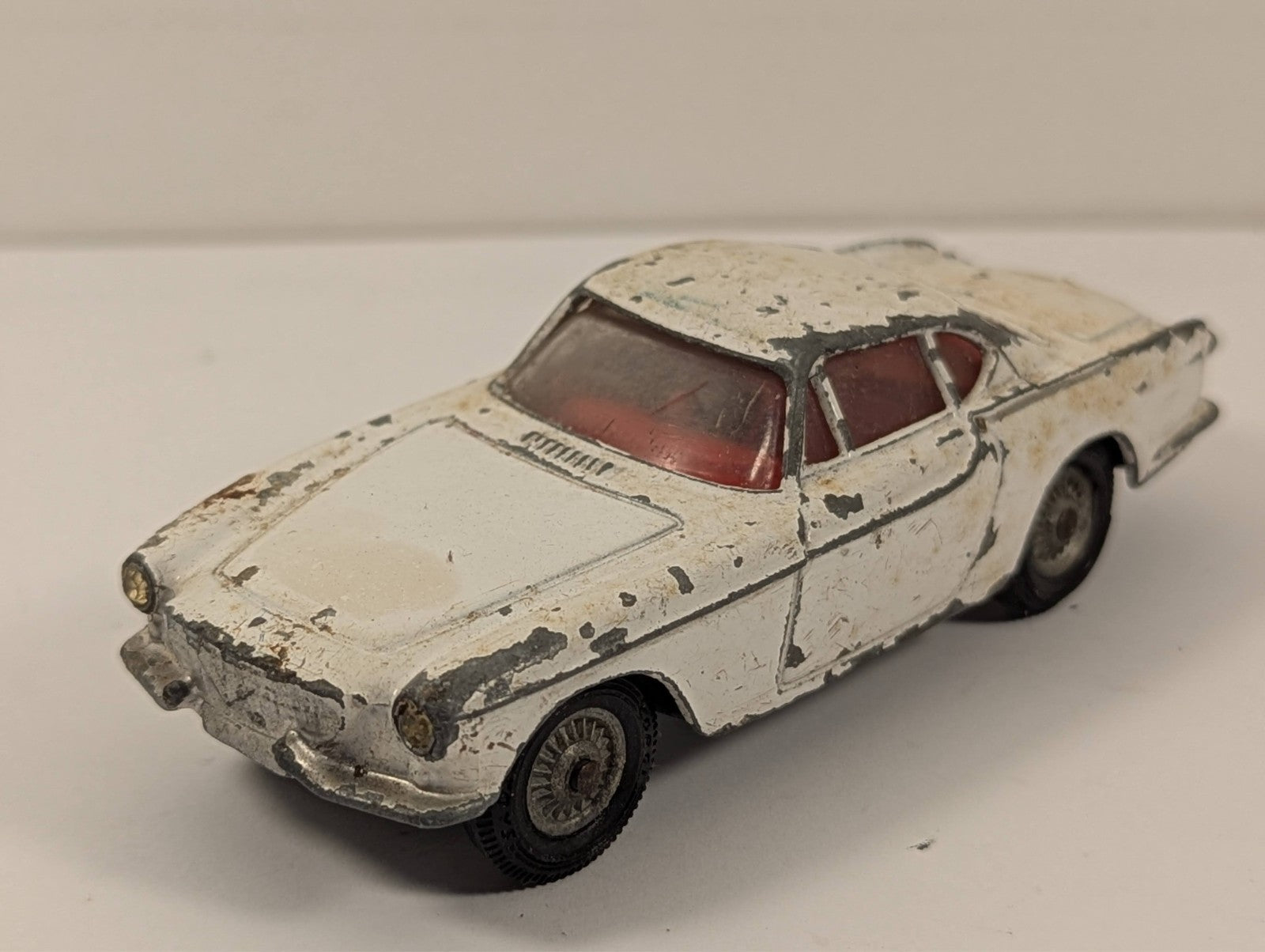 Corgi Toys 258 Volvo P1800 1:43 Scale - Chipped Paint