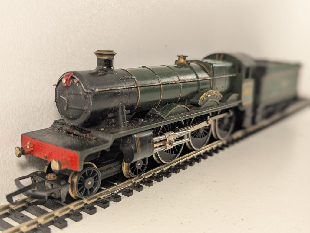Hornby OO Gauge Hall Class Steam Locomotive - Repainted GWR Livery