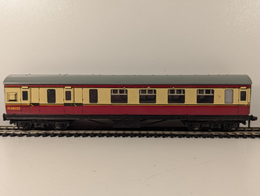 Hornby Dublo OO Gauge BR Maroon Suburban Brake Coach