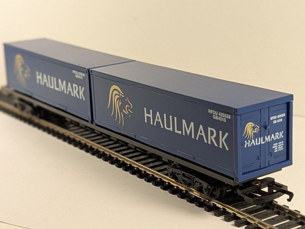 Hornby R387A Container Wagon with Two Haulmark 30ft Containers OO Gauge