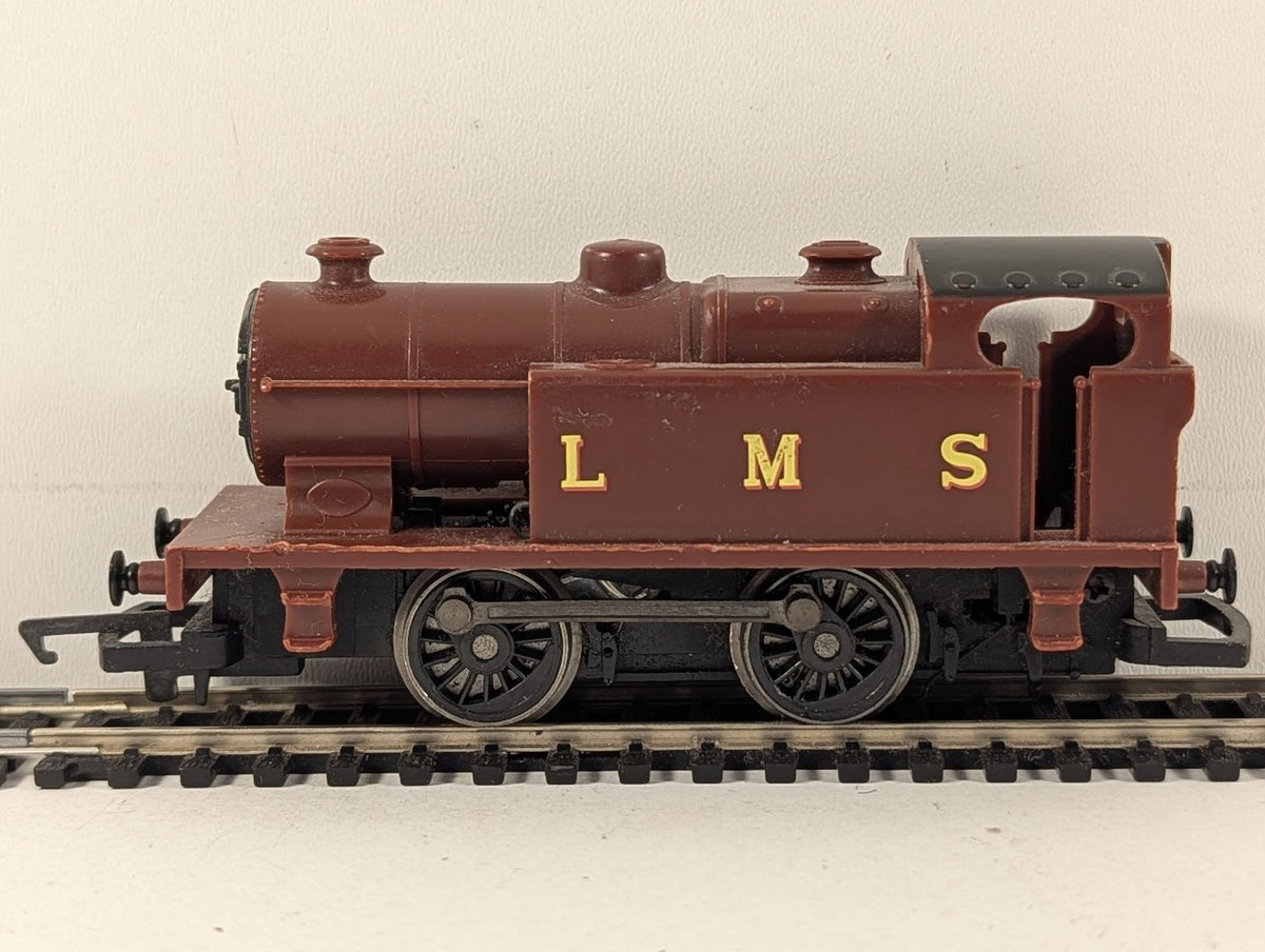 Hornby OO Gauge 0-4-0 Tank Locomotive Steam Locomotive LMS Maroon