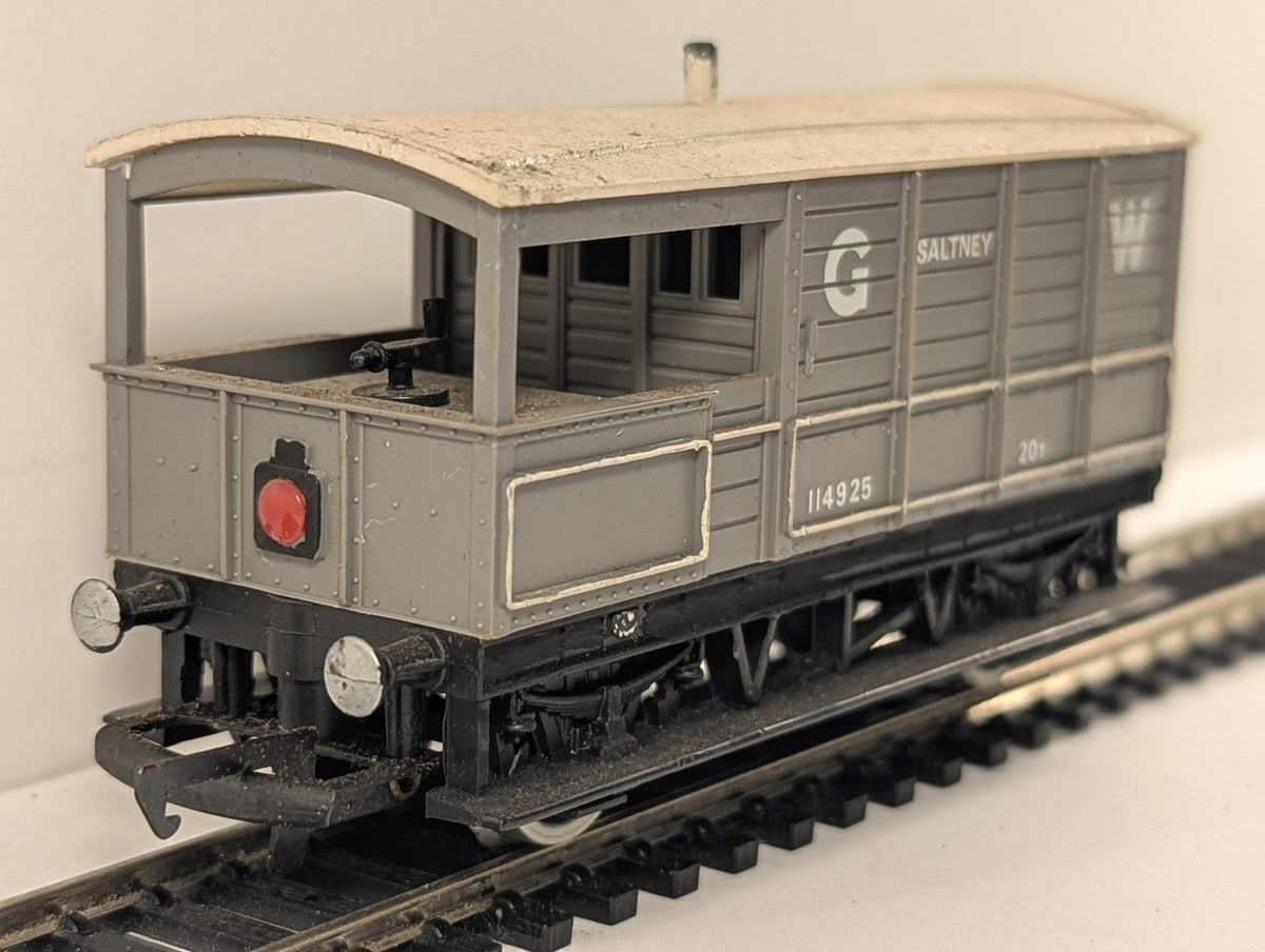 Hornby OO Gauge GWR 20t Toad Brake Van 'Saltney' Goods Wagon 114925 GWR Grey