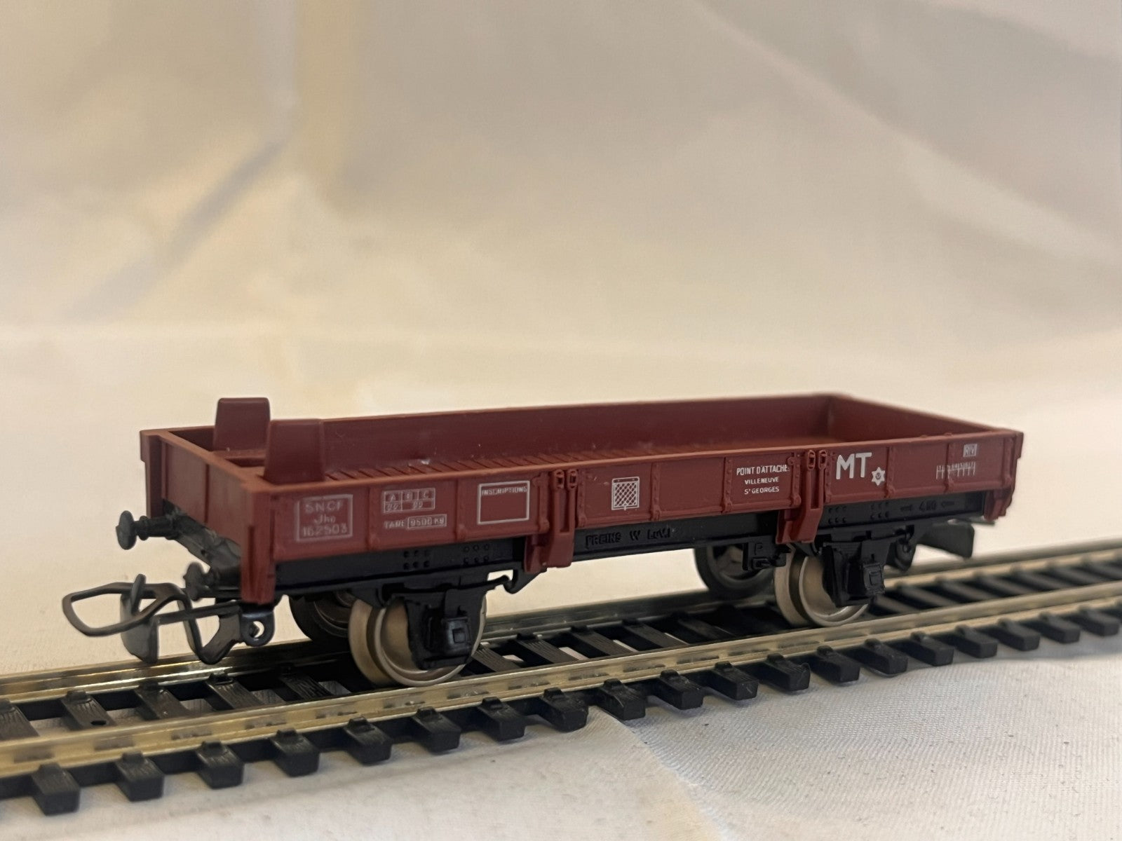 Jouef HO Gauge SNCF Red Freight Wagon
