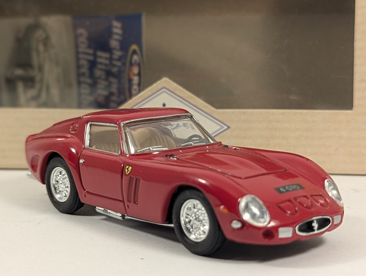 Corgi 1:43 Ferrari 250 GTO Diecast Model Car 6 GTO Red 98124