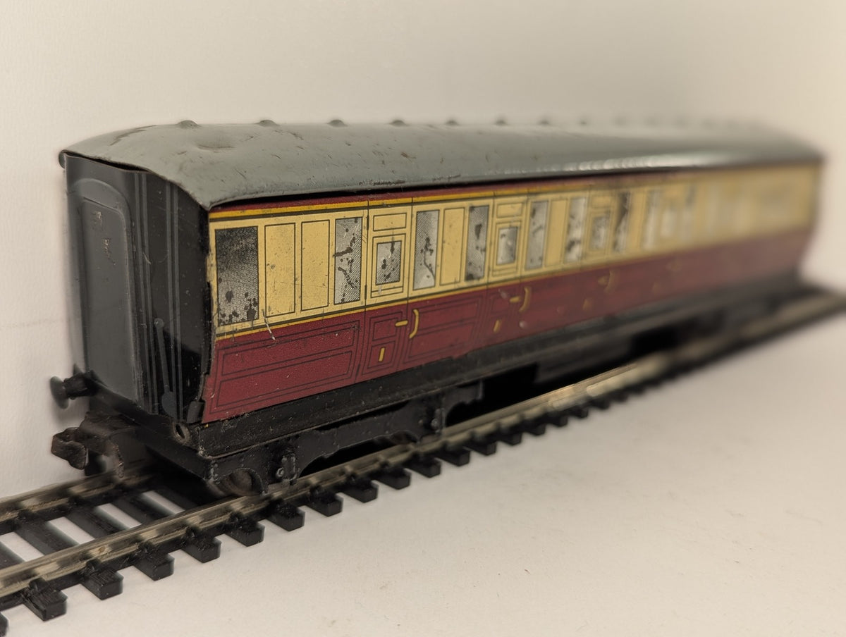 Hornby Dublo OO Gauge BR Tinplate Main Line Coach Passenger Coach E42759E