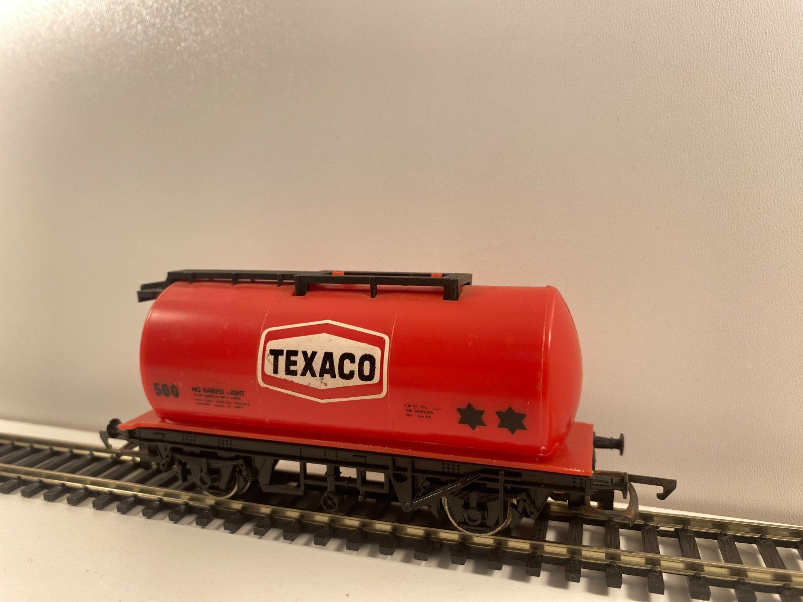 Hornby R231 OO Gauge Texaco Tank Wagon