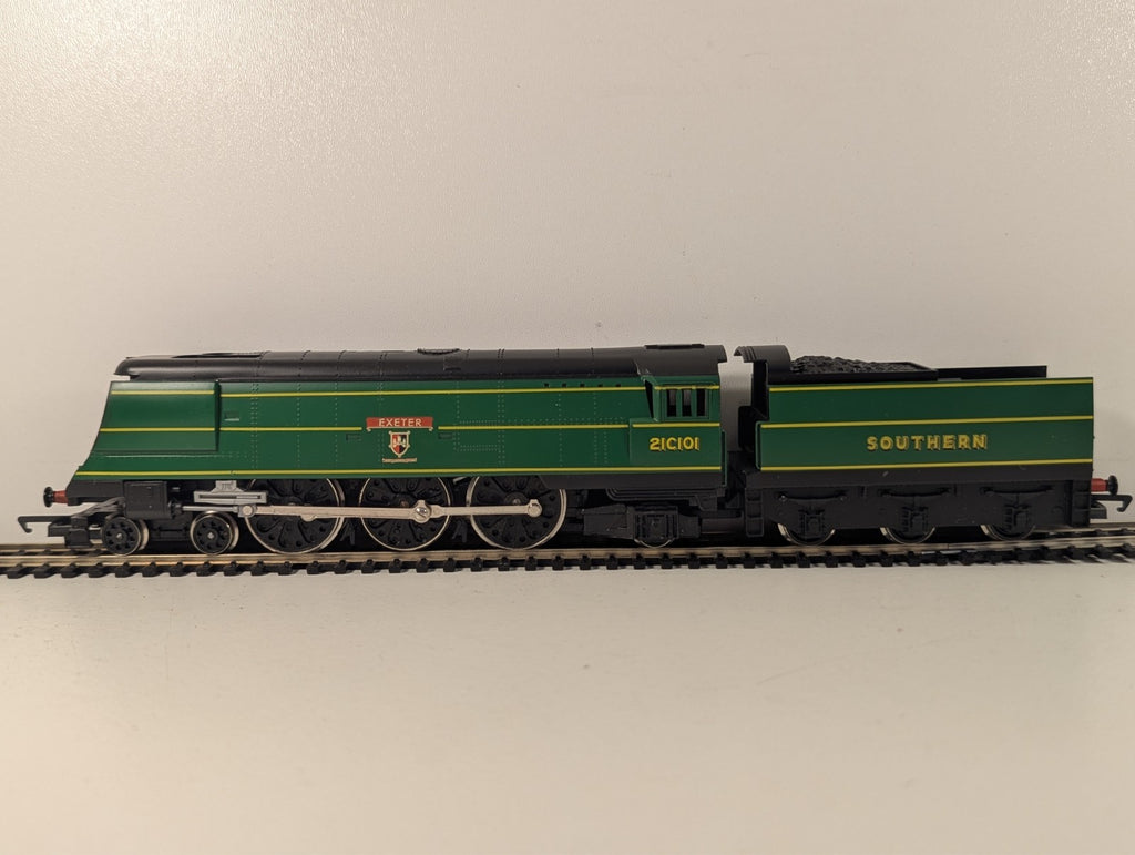 Hornby R320 West Country Class "Exeter" Steam Locomotive OO Gauge - Boxed