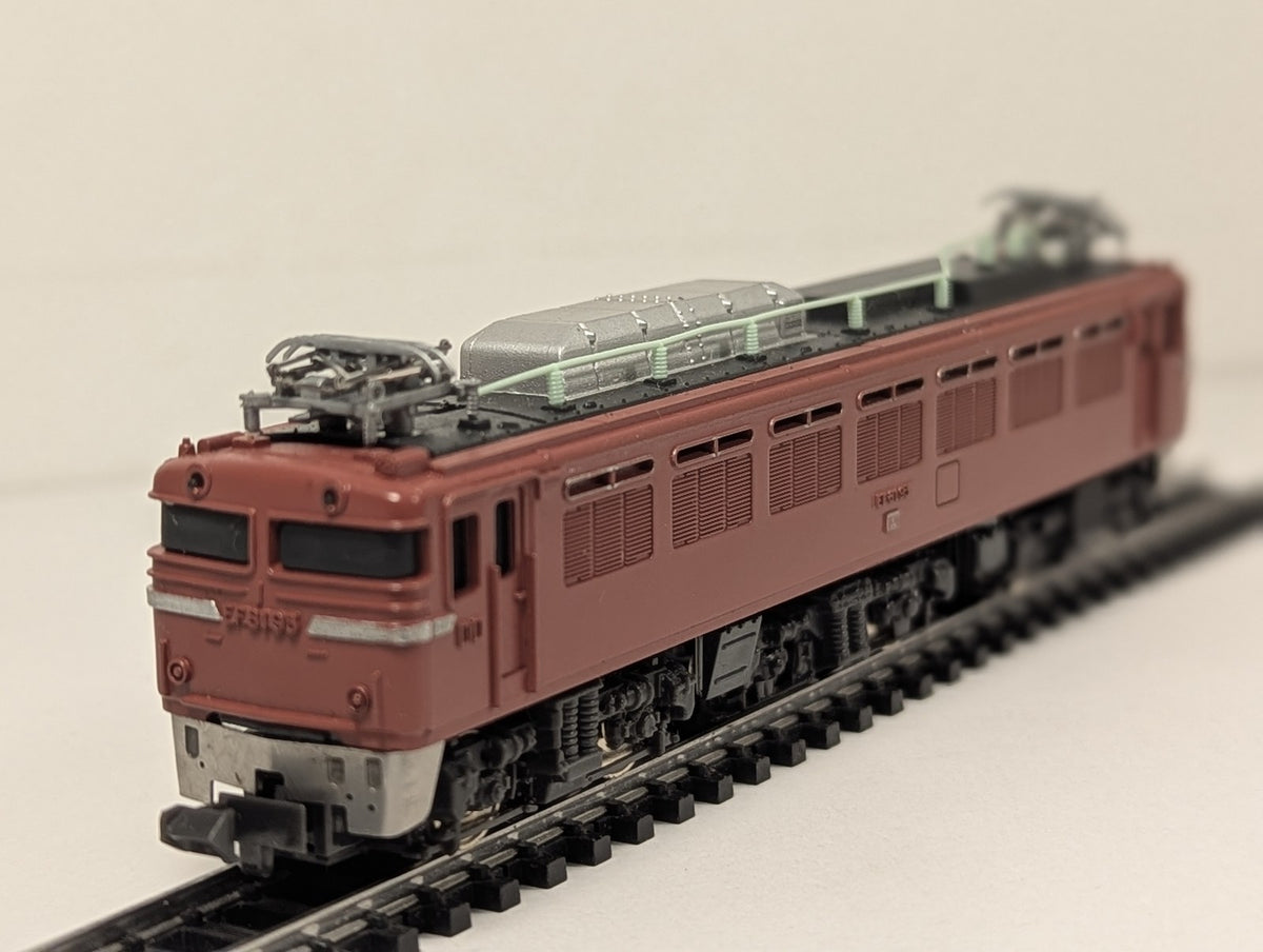 Tomix N Gauge JNR Class EF81 Electric Locomotive EF81 85 JNR Red 2103