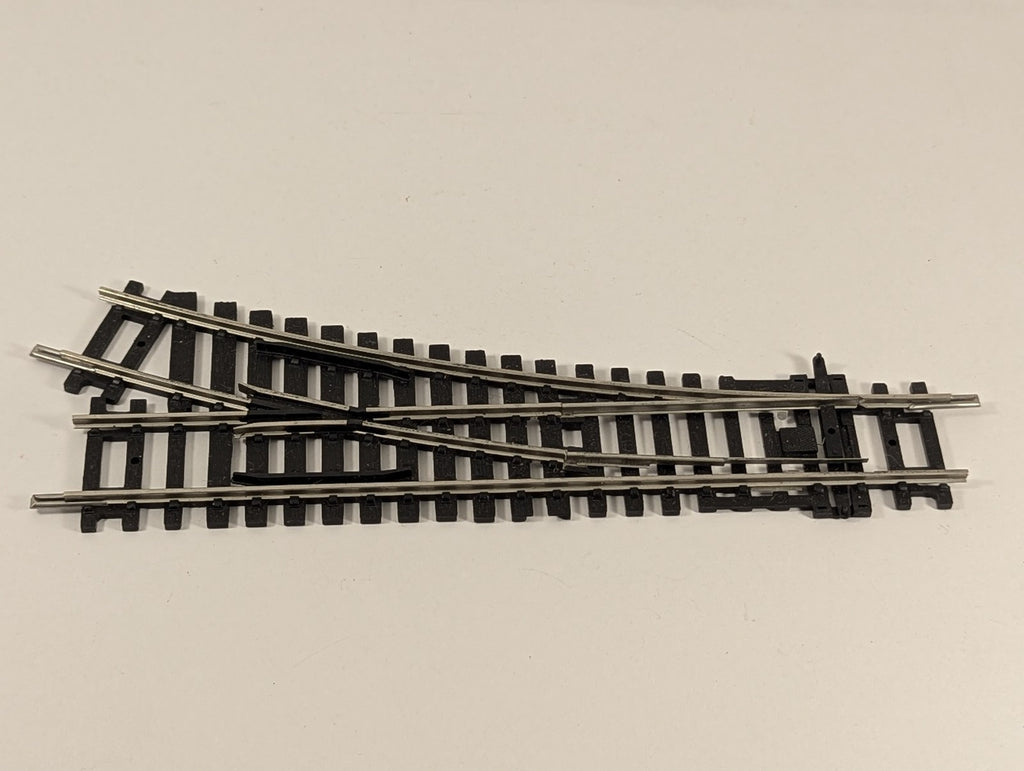 Hornby OO Gauge Right Hand Point Track R8073