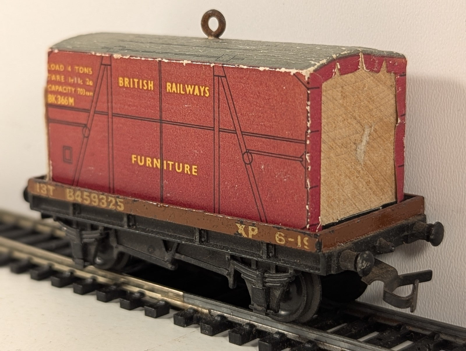 Hornby Dublo OO Gauge Furniture Container Wagon