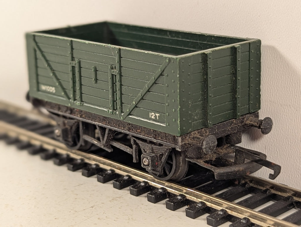 Tri-ang OO Gauge 5-Plank Open Wagon Goods Wagon W1005 BR Green R10