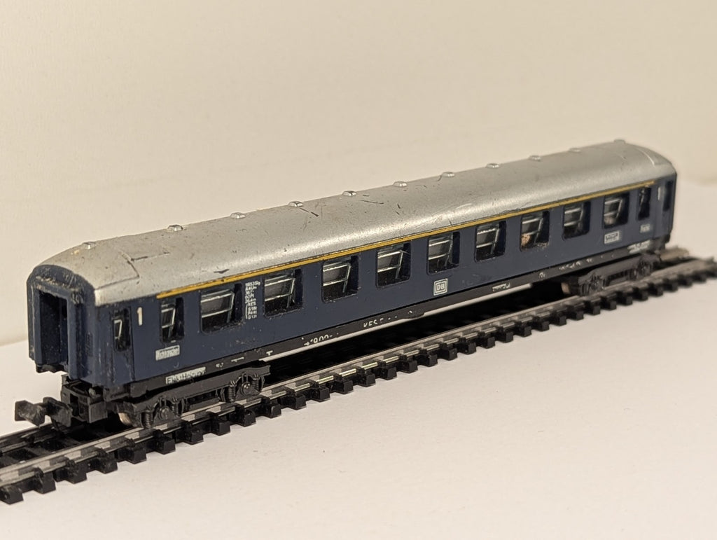 Fleischmann N Gauge DB Express Passenger Coach