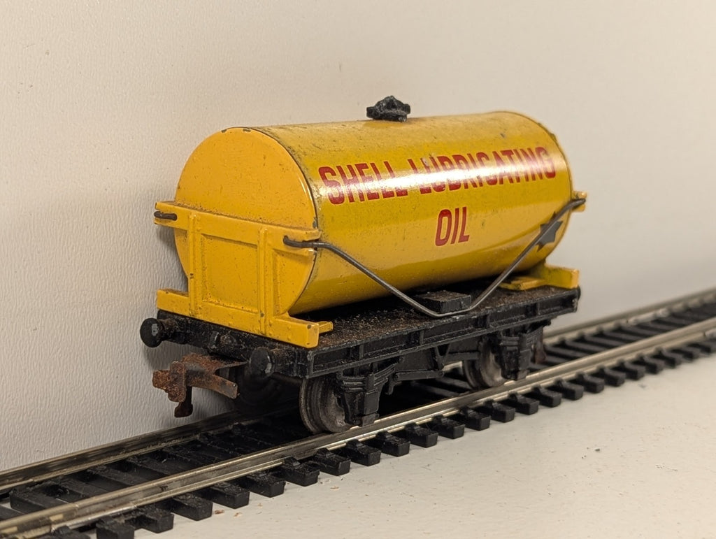 Hornby Dublo 32082 OO Gauge D1 Shell Lubricating Oil Tank Wagon - Boxed