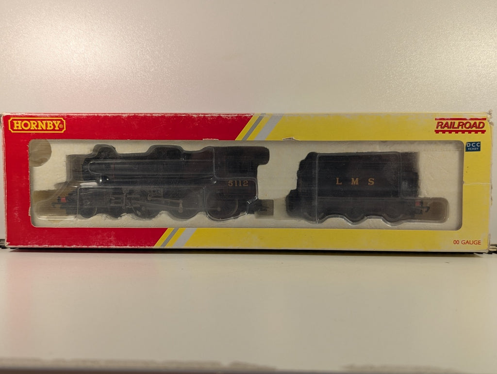 Hornby R2881 LMS Class 5MT “Black 5” Steam Locomotive LMS Lined Black