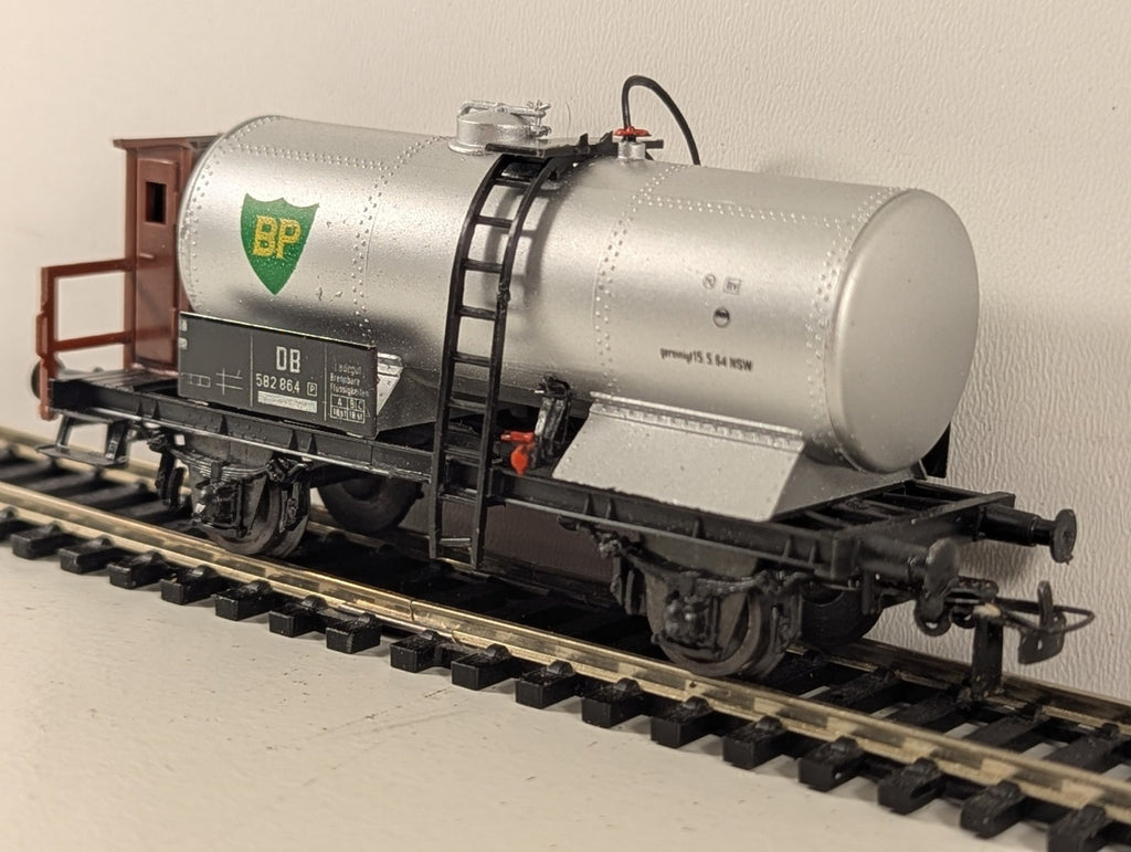 Schicht 426/106 HO Gauge BP Silver Tank Wagon Kesselwagen