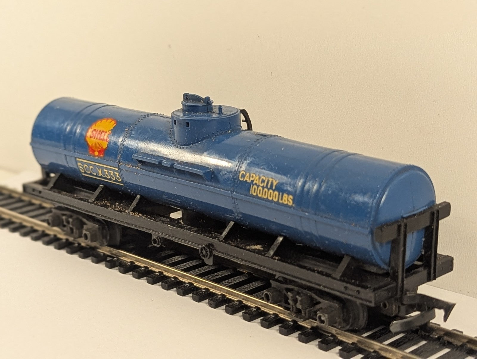 Tri-ang R.12 Shell Tank Wagon
