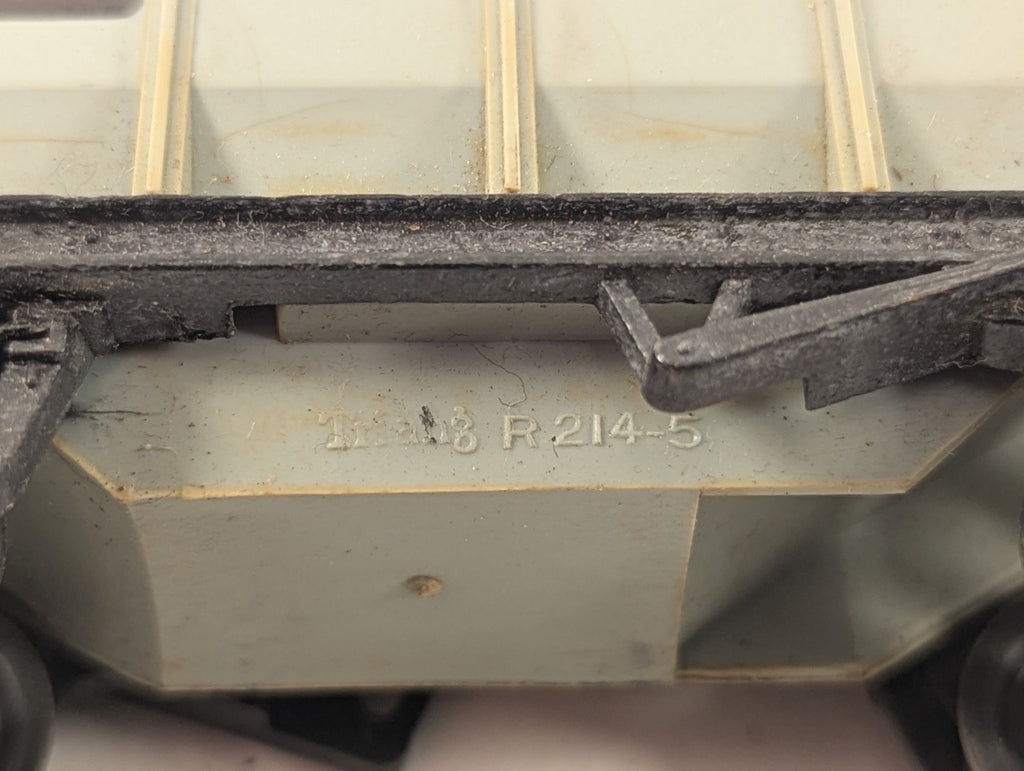 Tri-ang OO Gauge R214 BR 20T Grain Hopper Wagon B85040