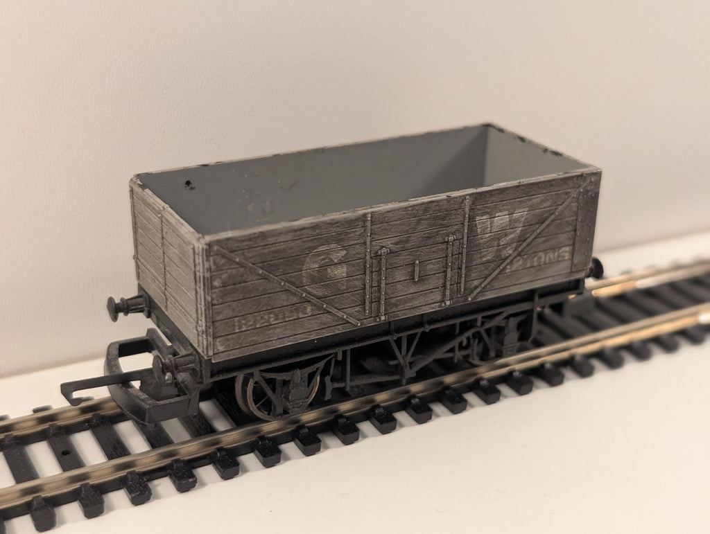 Lima 606L 7-Plank Open Wagon – GWR Grey (Weathered) – OO Gauge