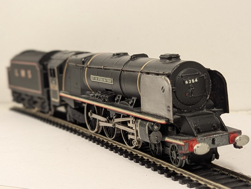 Wrenn OO Gauge Coronation Class 'City of Stoke-on-Trent' Locomotive