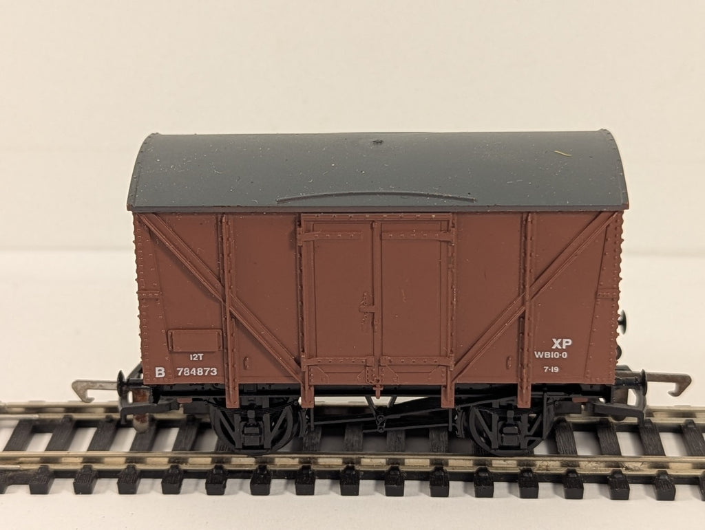 Dapol OO Gauge BR 12T Ventilated Van Goods Wagon B784873 BR Bauxite B32