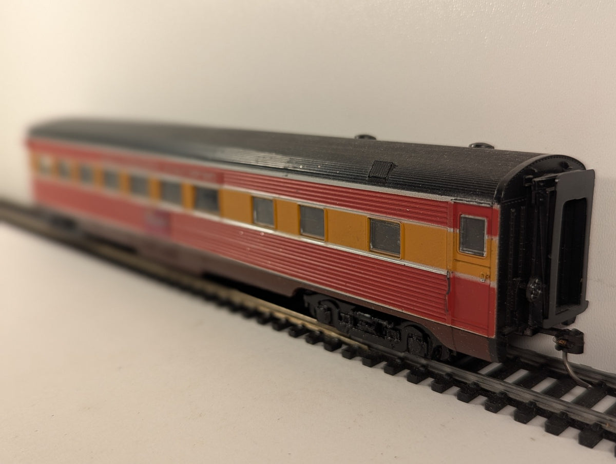 Athearn HO Scale Streamlined Observation Car Passenger Coach SP-2954