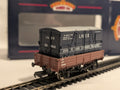 Bachmann Branchline 37-929 3-Plank Wagon – LNER Blue with BD Container