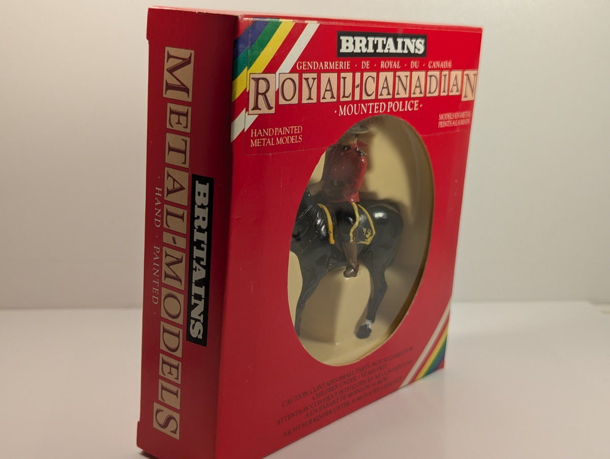 Britains 7234 Royal Canadian Mounted Police Metal Model Set