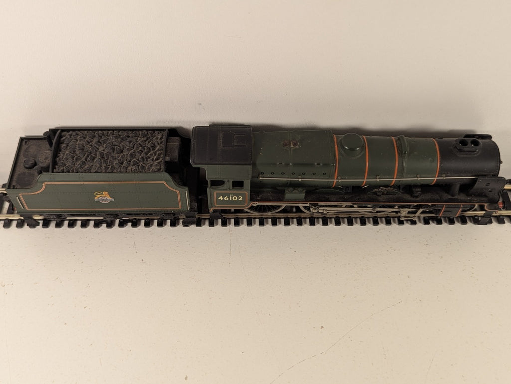 Mainline 37-057 BR Rebuilt Royal Scot 4-6-0 No.46102 "Black Watch" OO Gauge