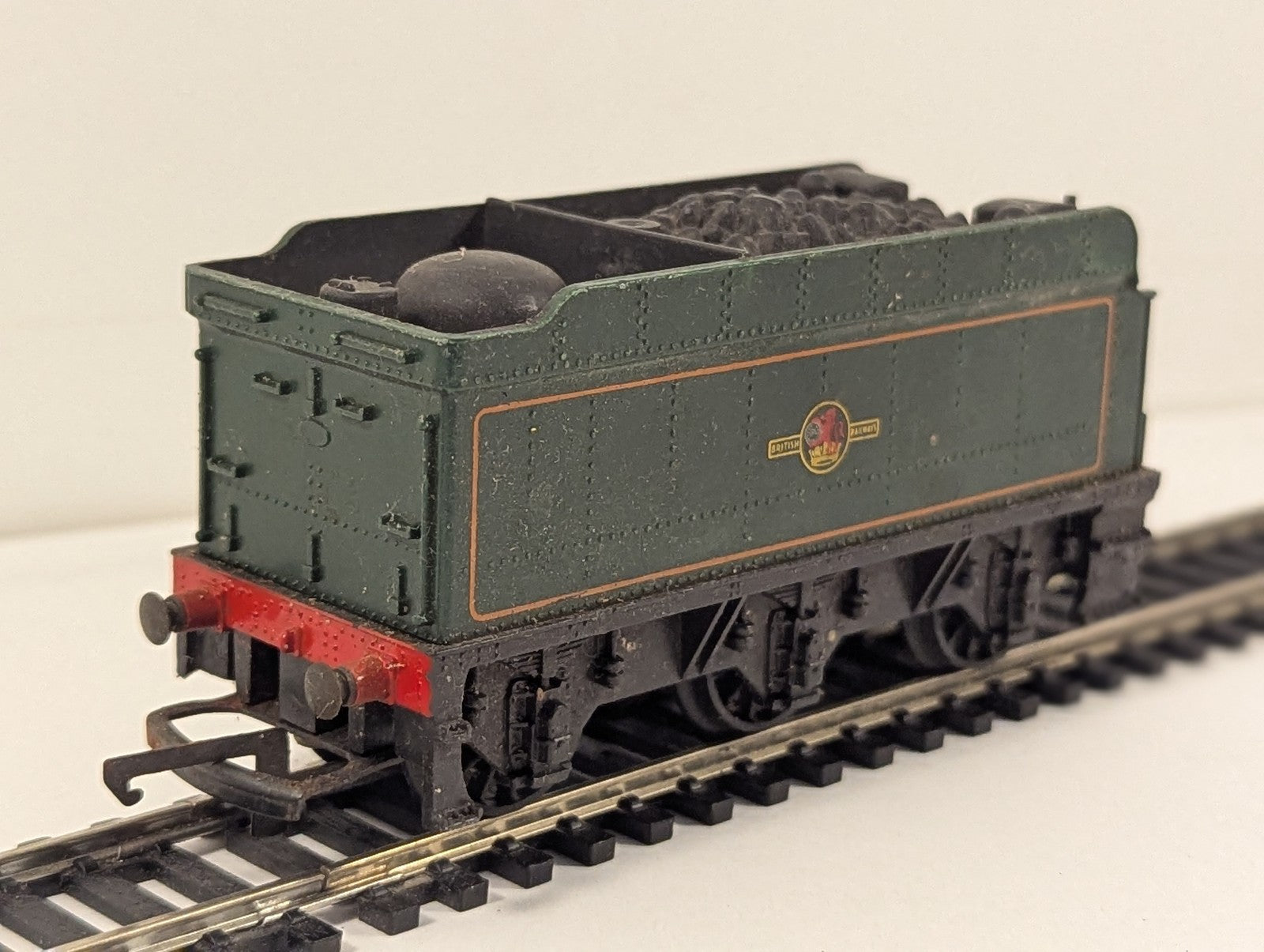 Tri-ang OO Gauge 6-Wheel Tender BR Green