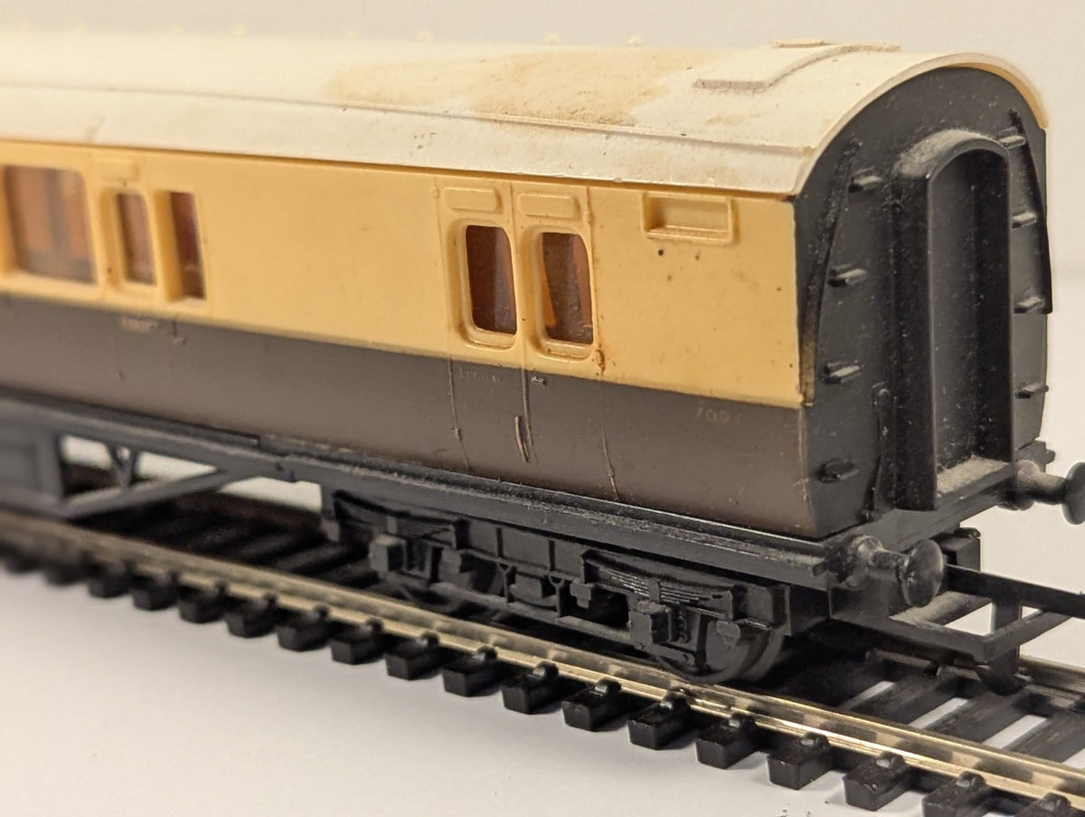 Grafar OO Gauge GWR Corridor Brake Coach