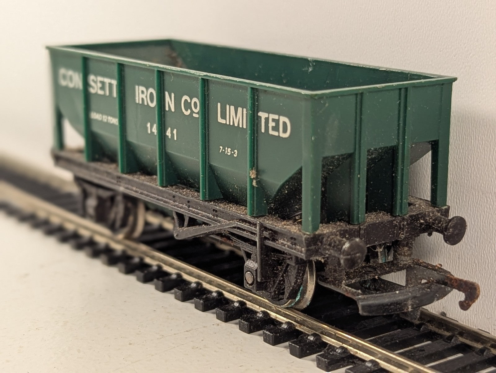 Tri-ang OO Gauge Consett Iron Co. 12 Ton Hopper Wagon Goods Wagon
