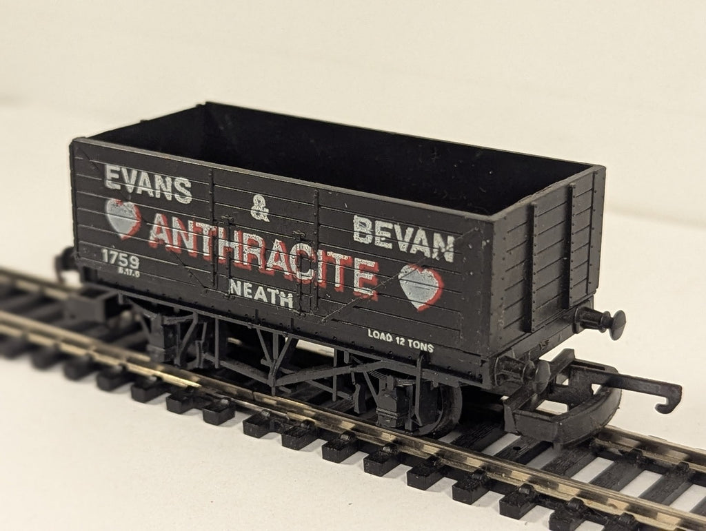 Lima OO Gauge 7 Plank Open Wagon Evans & Bevan Goods Wagon 1759 305638