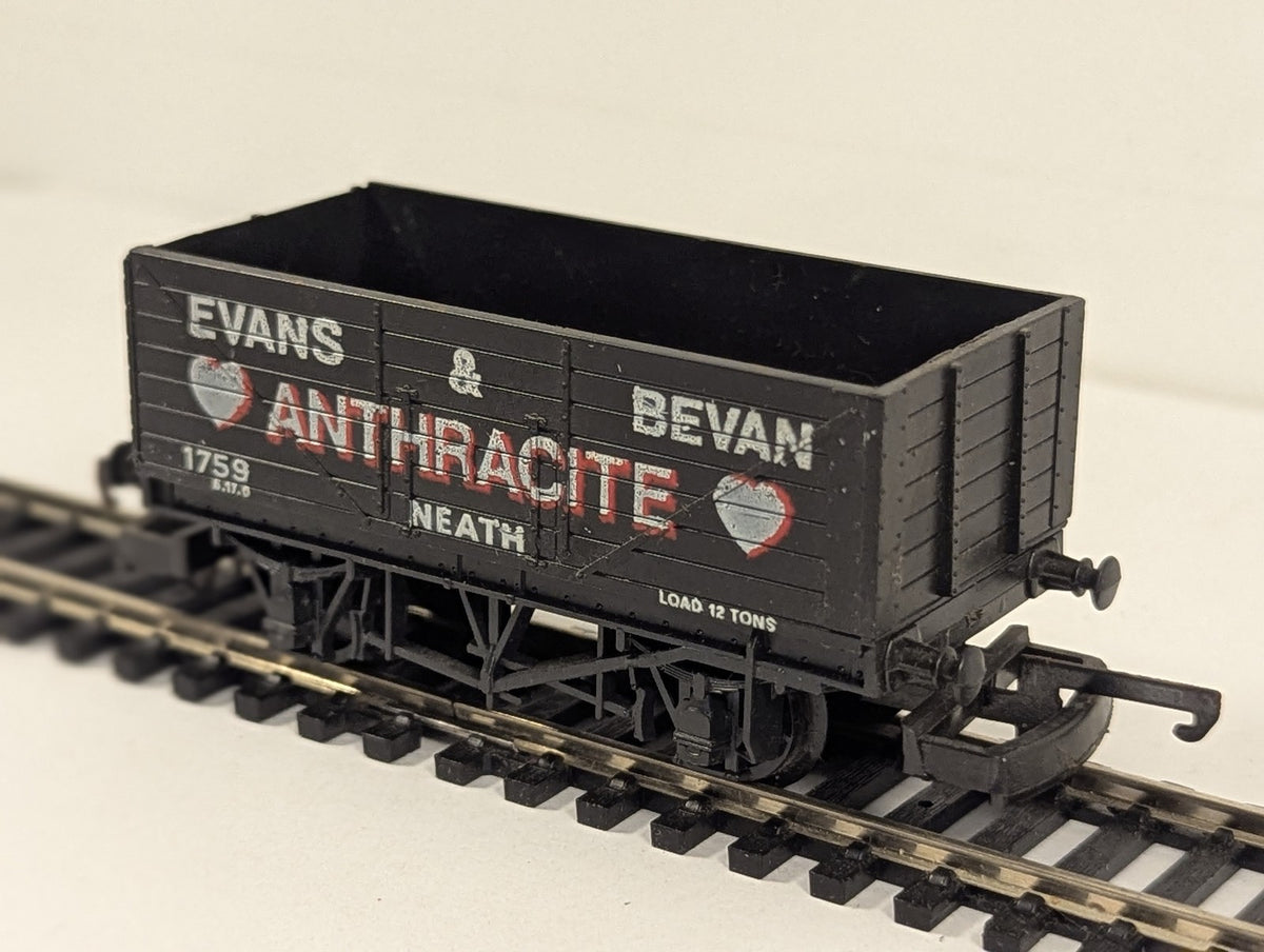 Lima OO Gauge 7 Plank Open Wagon Evans & Bevan Goods Wagon 1759 305638
