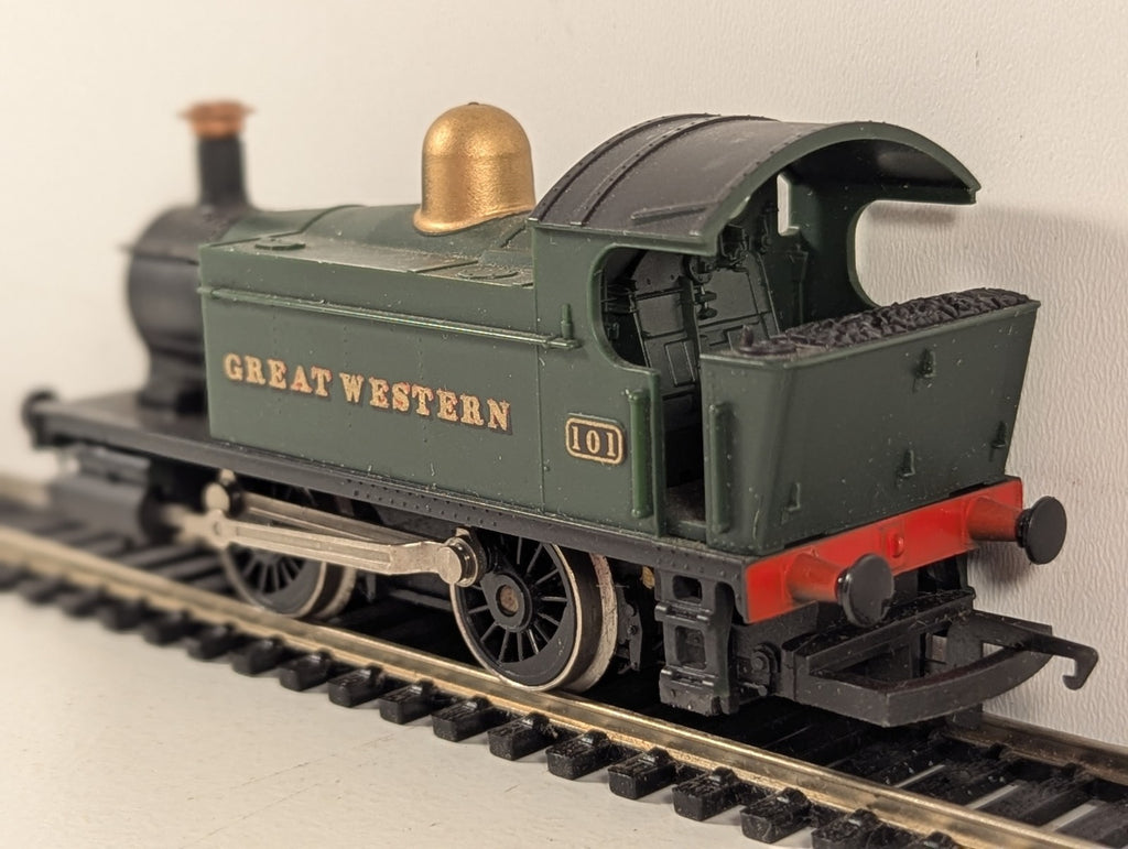 Hornby R077 GWR Holden Class 101 0-4-0T Tank Locomotive OO Gauge
