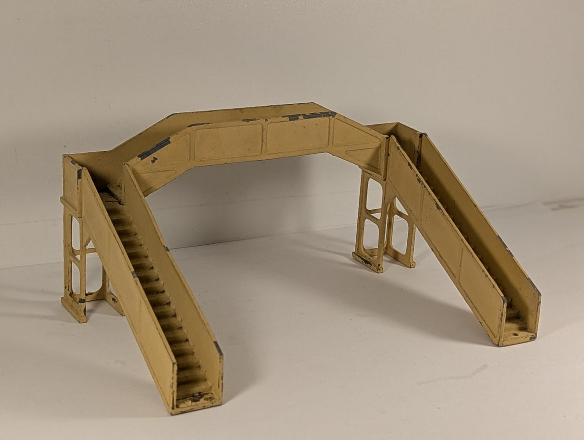 Hornby Dublo OO Gauge D1 Footbridge Cream