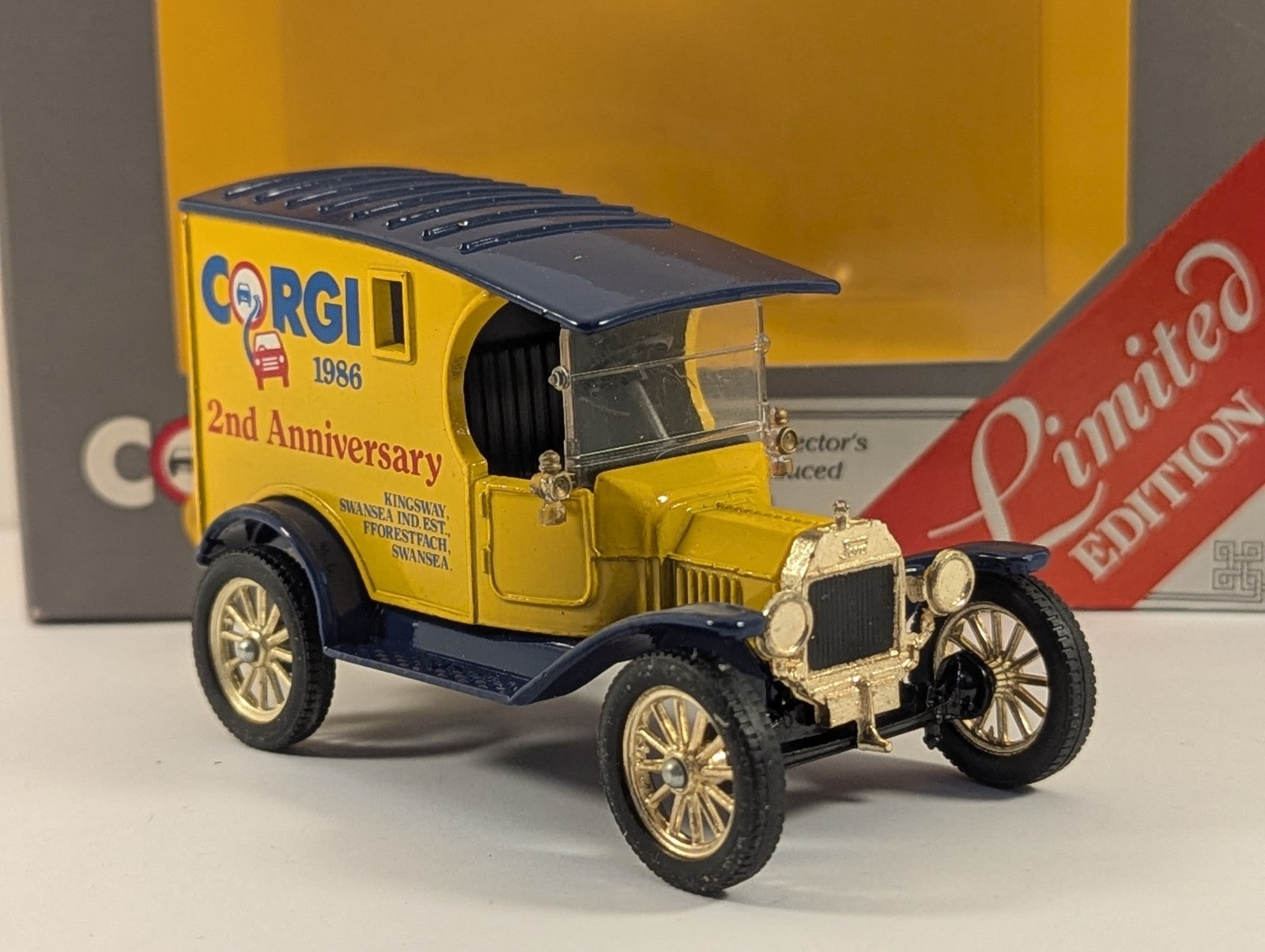 Corgi Classics 874 Ford Model T Van Corgi 2nd Anniversary