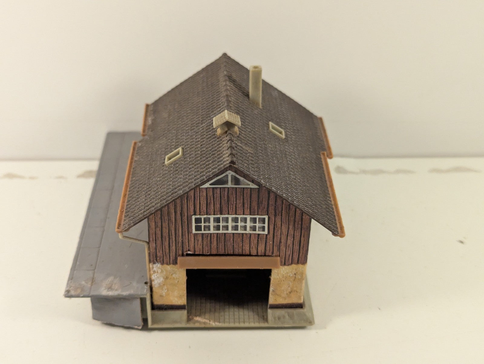 Faller OO Gauge Freight Warehouse - Missing Crane & Doors