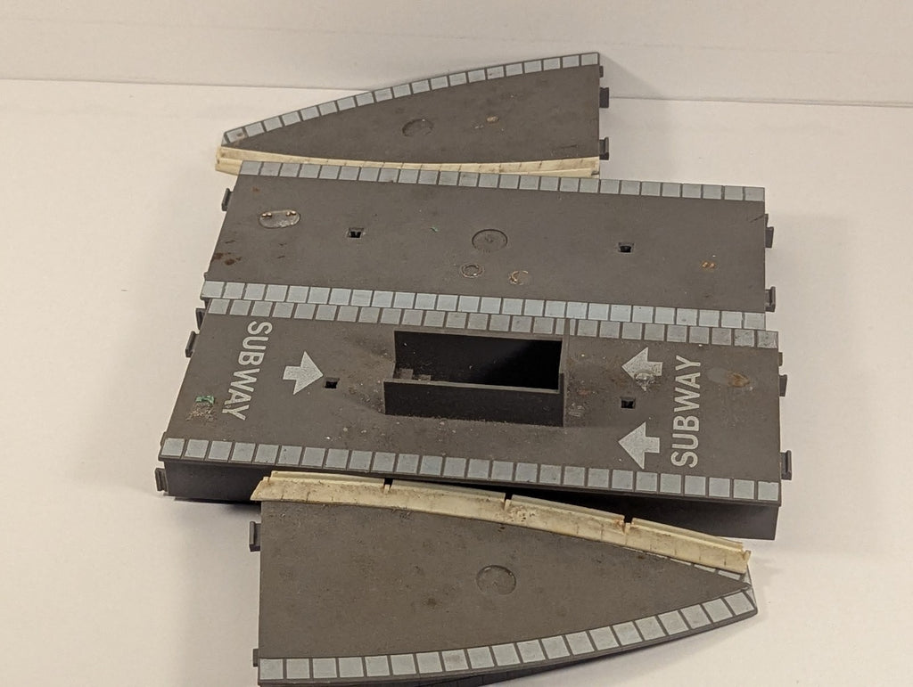 Tri-ang OO Gauge Station Platform Pieces Platform Sections R.460, R.462, R.464