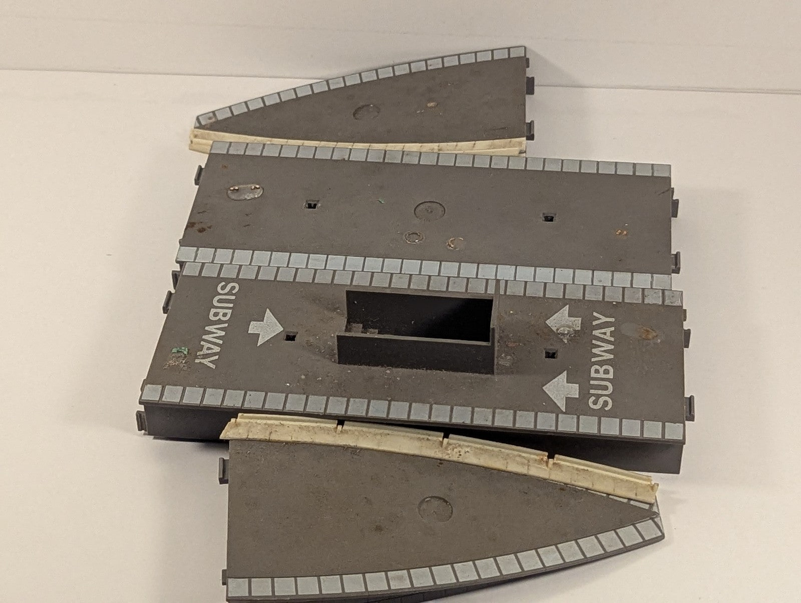 Tri-ang OO Gauge Station Platform Pieces Platform Sections R.460, R.462, R.464