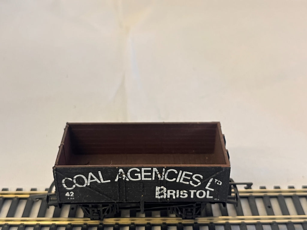 Dapol B181 OO Gauge Coal Agencies Bristol 7 Plank Wagon